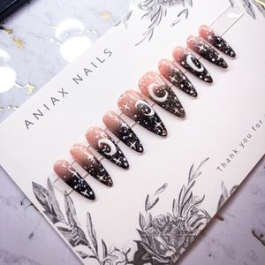 Medium Press On Nails